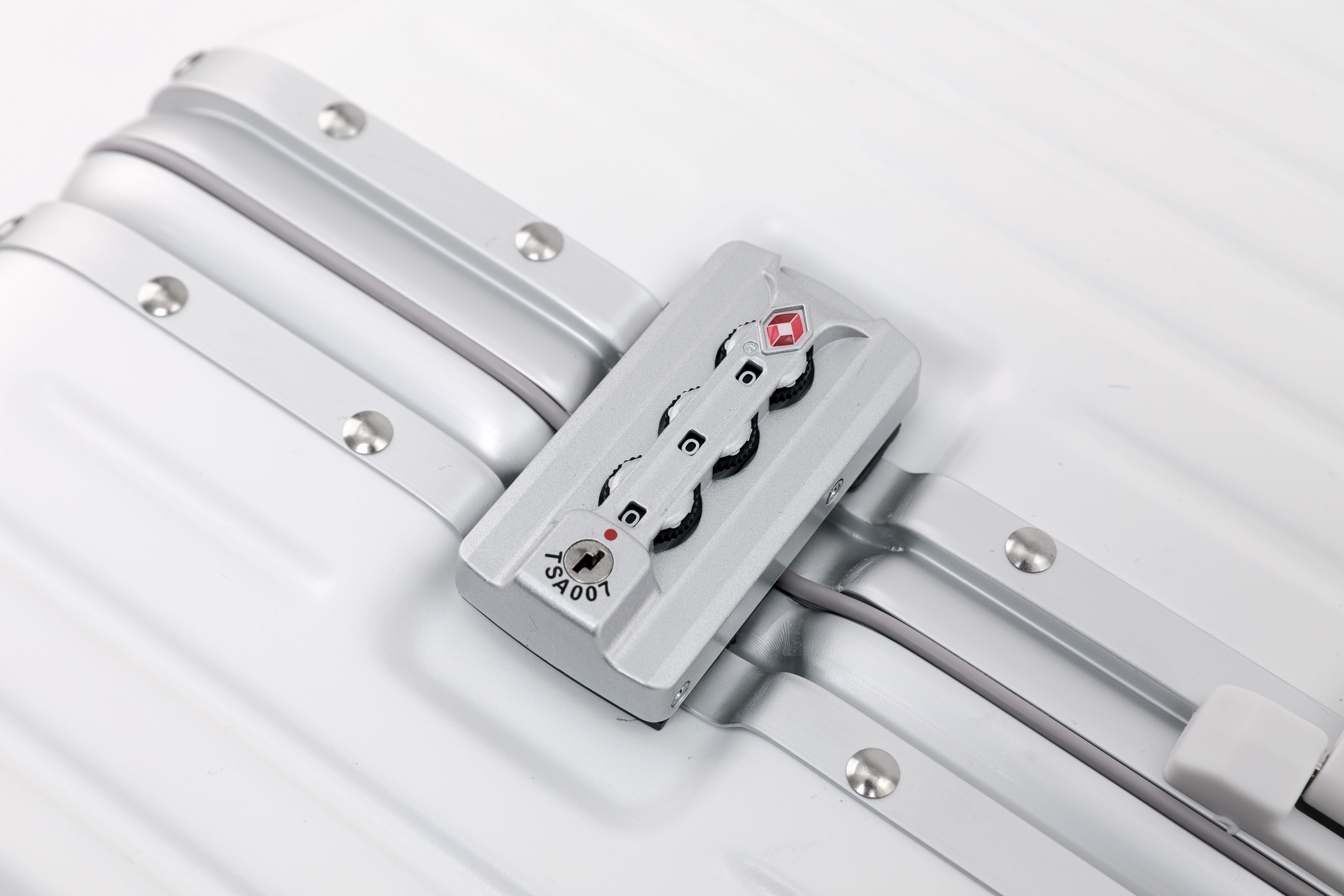 Coffre à bagages nouveau design sportif élégant