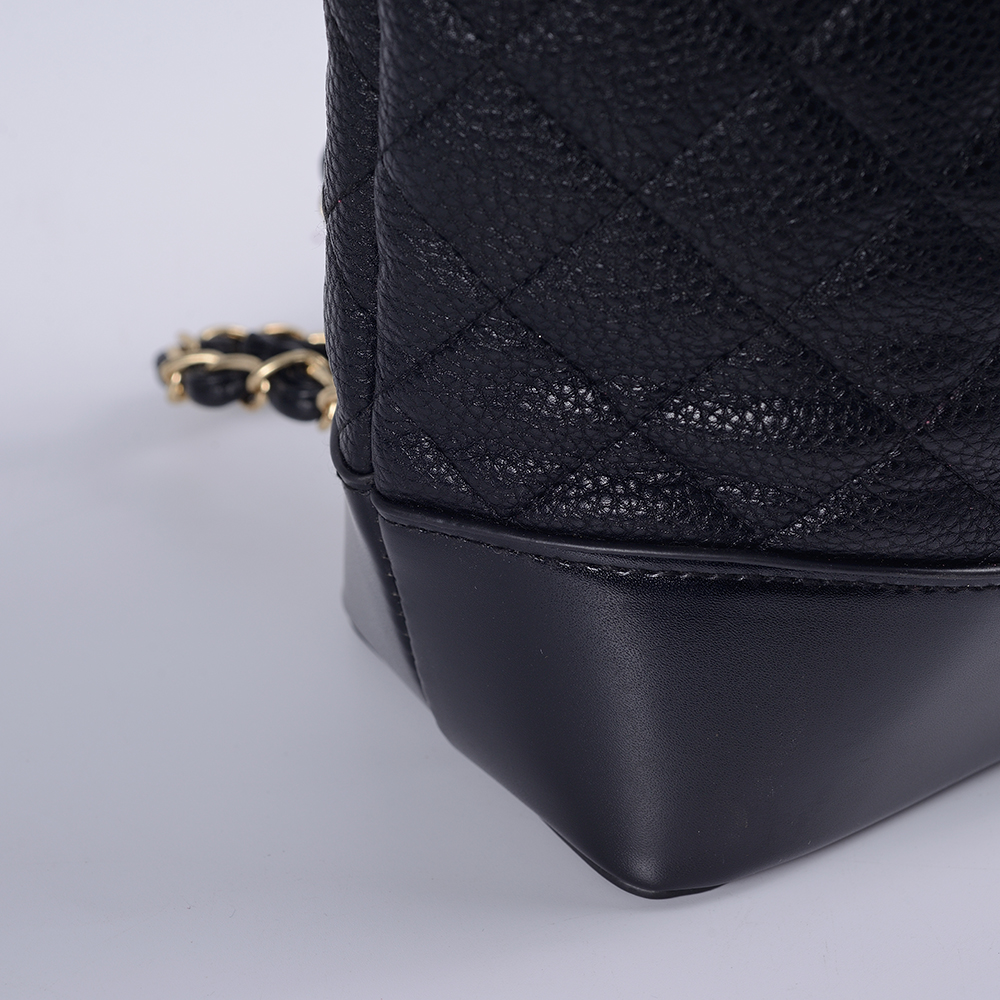 Sac à dos classique pour femmes, chaîne en or noir, sac décontracté en cuir de haute qualité