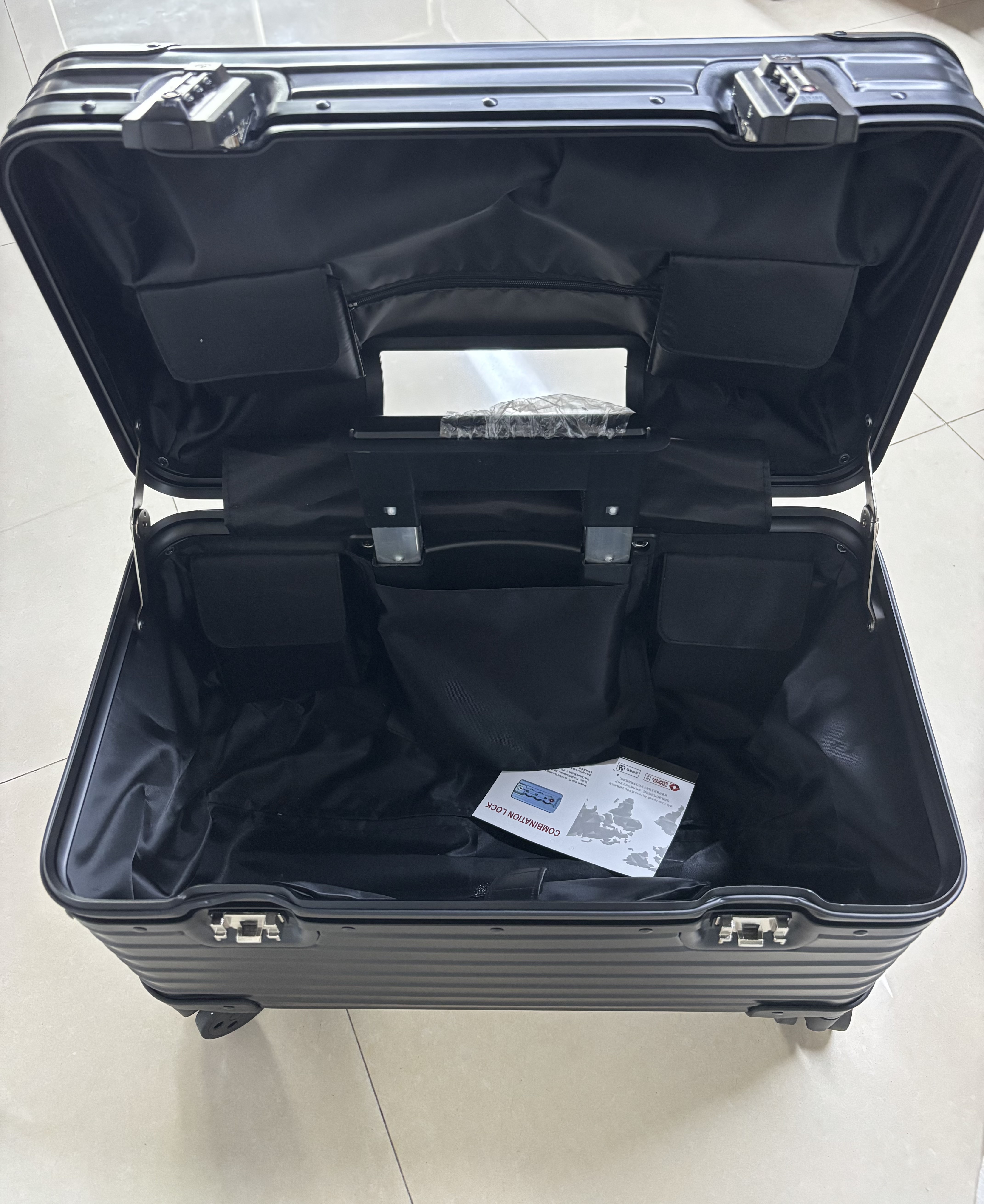 Valise à bagages avec chariot en aluminium de haute qualité, 18 pouces, serrure à combinaison de sécurité, étui portable pour voyage d'affaires