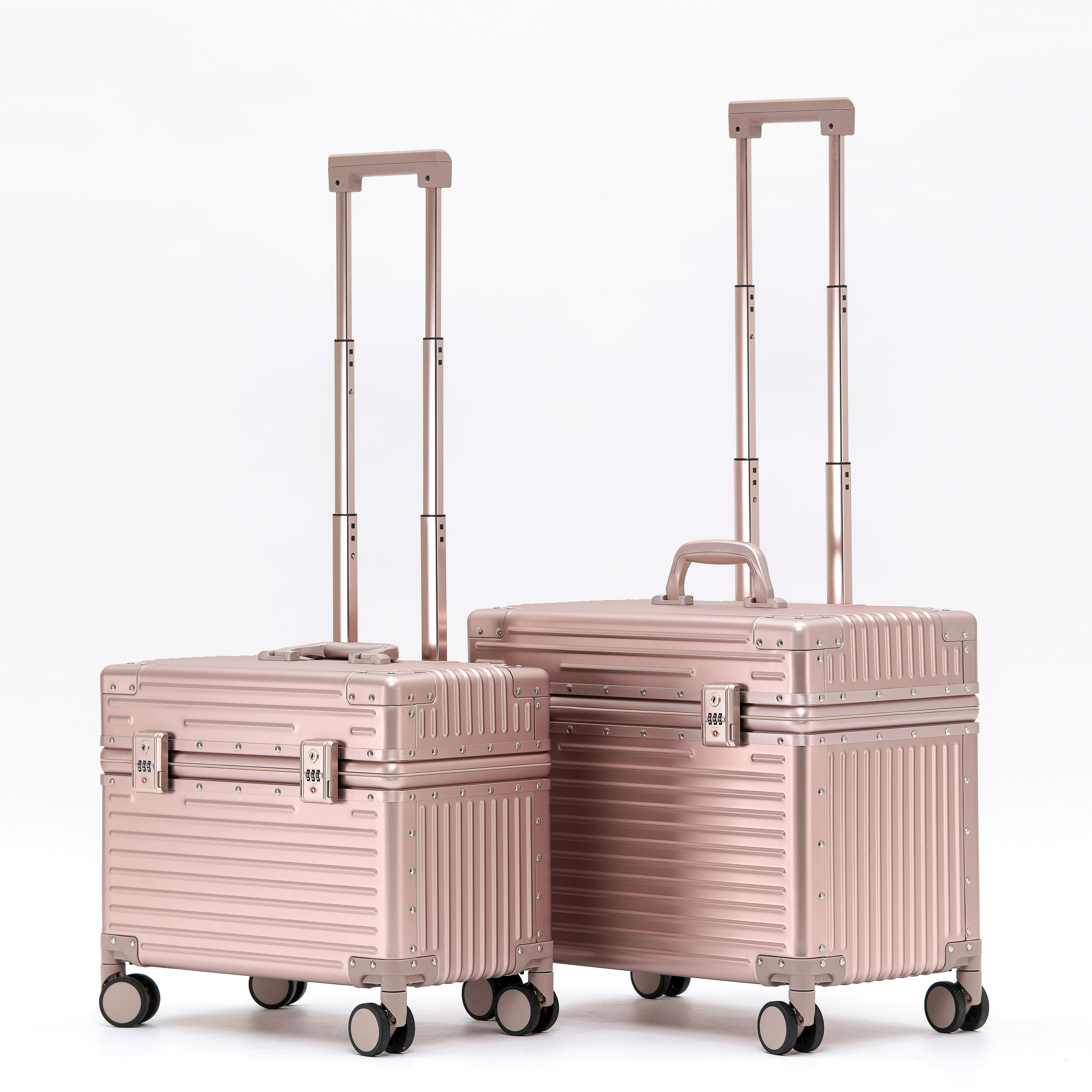 Quels types de matériaux sont disponibles pour choisir pour la valise ?